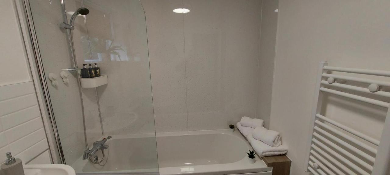 The Tackeroo Suite Hednesford Екстер'єр фото